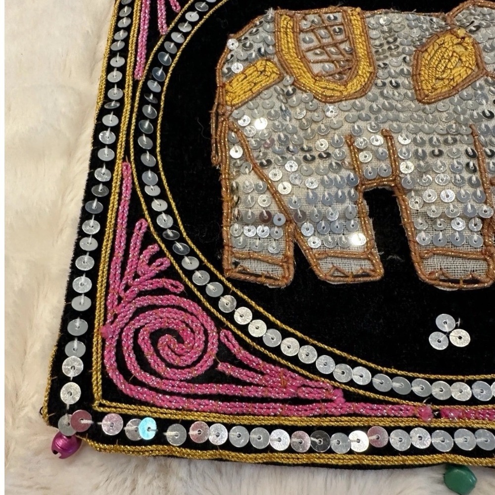Handcrafted Sequin Elephant Crossbody Bag Black Boho Festival from Thailand - Picture 4 of 7